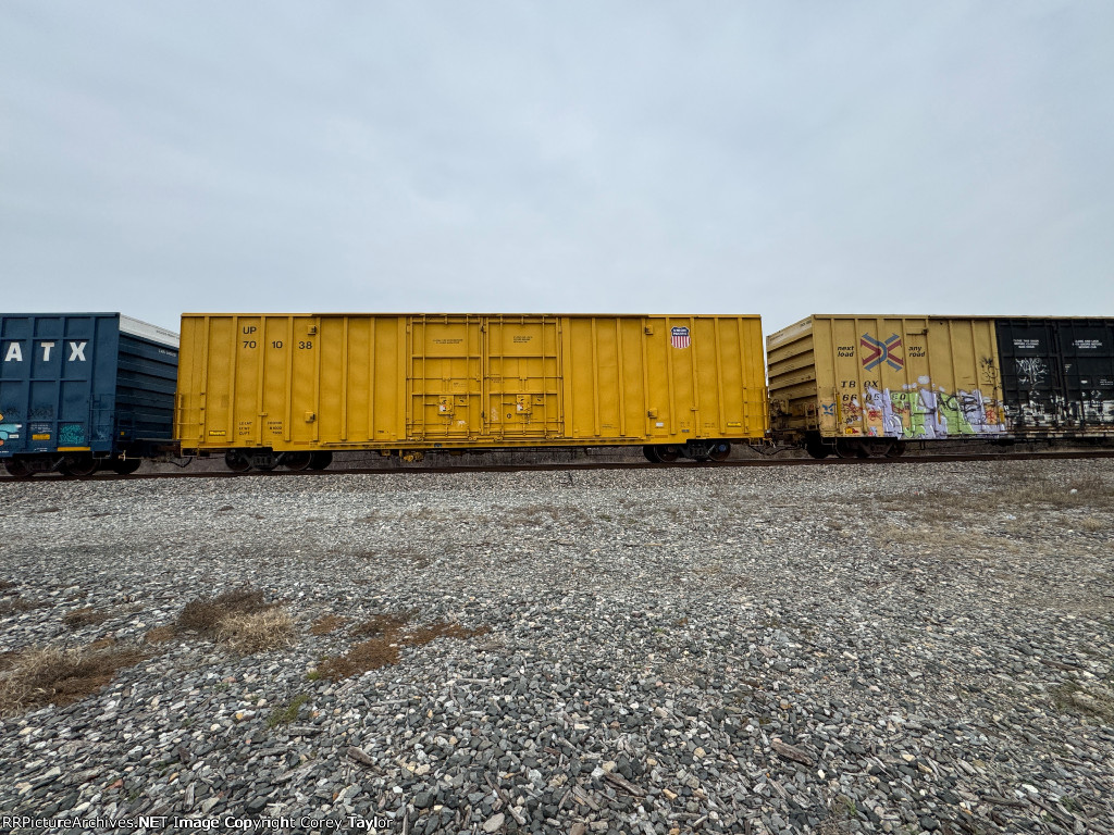 UP 701038